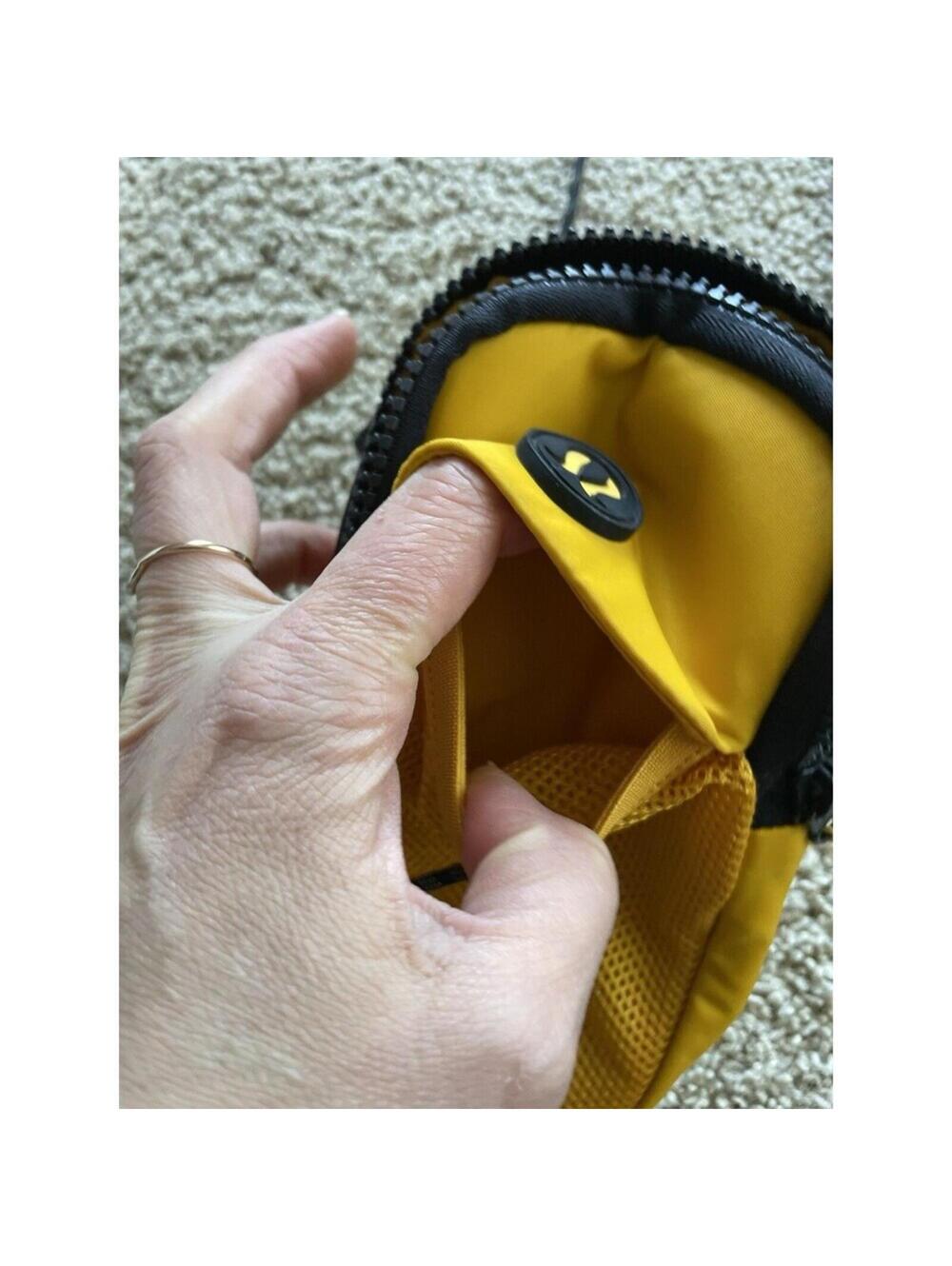 Lululemon Take It On Crossbody Pouch Honey Lemon Messenger Bag Purse Fanny Pack - Picture 6 of 13